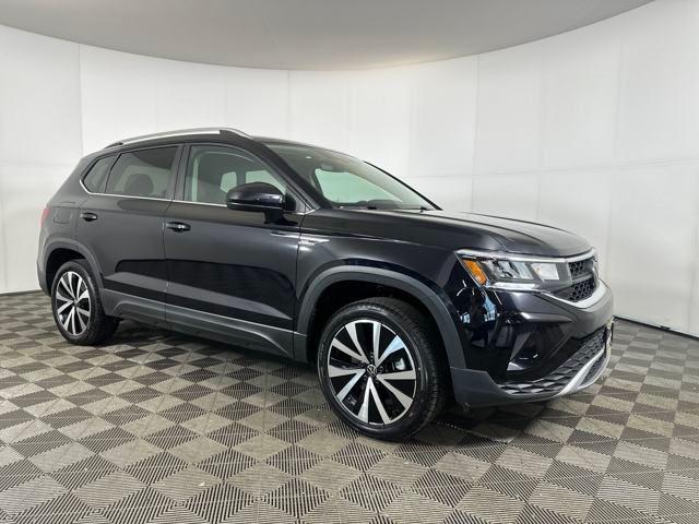 Photo of 2024 Deep Black Pearl Volkswagen Taos