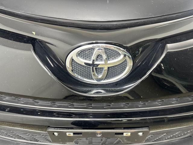 Photo of 2016 Black Toyota RAV4