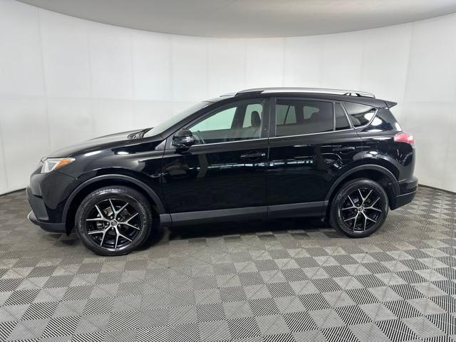 Photo of 2016 Black Toyota RAV4