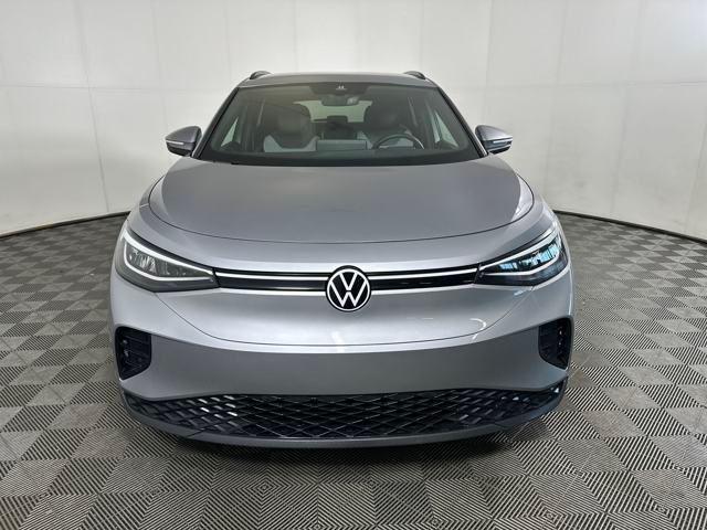 Photo of 2023 Silver Mist Metallic Volkswagen ID.4