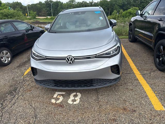 Photo of 2023 Silver Mist Metallic Volkswagen ID.4