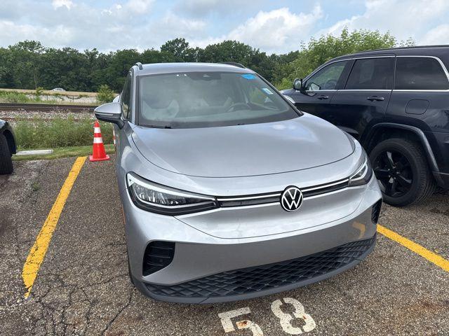 Photo of 2023 Silver Mist Metallic Volkswagen ID.4