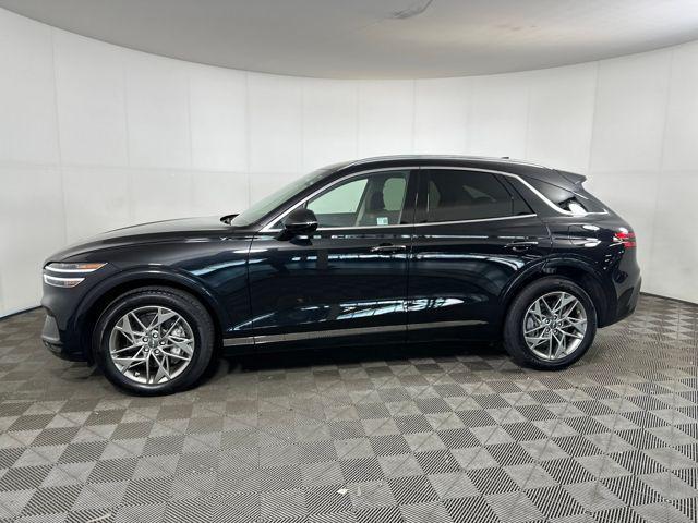 Photo of 2025 Vik Black Genesis GV70