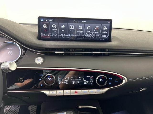 Photo of 2025 Vik Black Genesis GV70