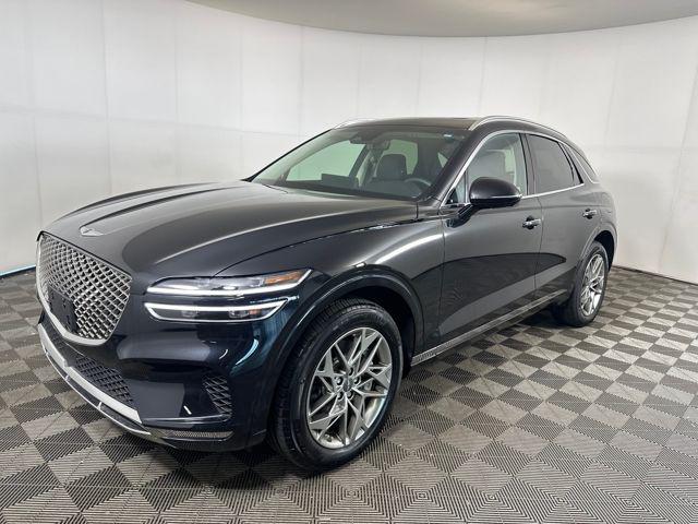 Photo of 2025 Vik Black Genesis GV70