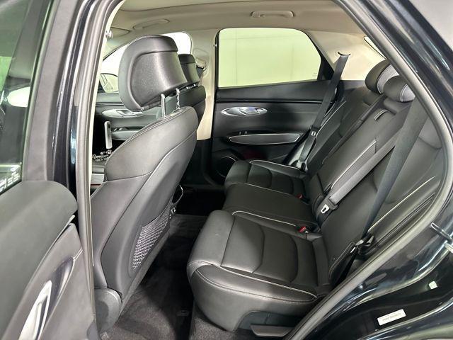 Photo of 2025 Vik Black Genesis GV70