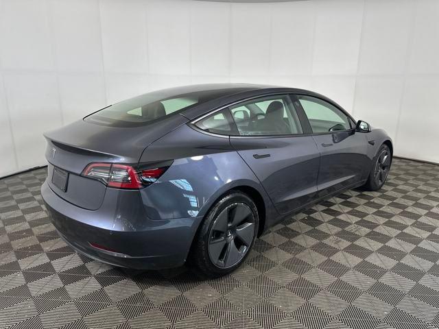 Photo of 2021 Midnight Silver Metallic Tesla Model 3