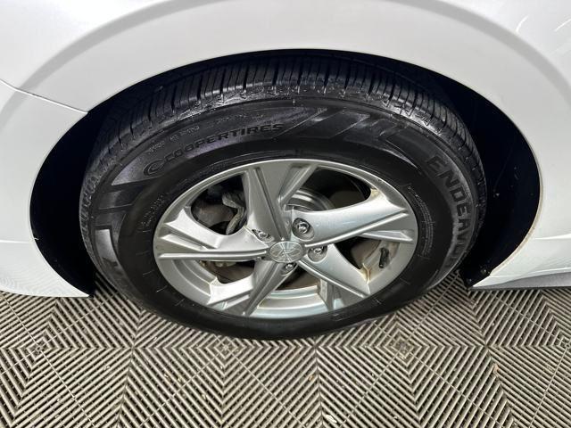 Photo of 2022 Quartz White Hyundai SONATA