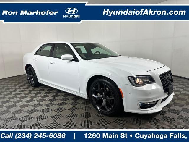2023 Chrysler 300