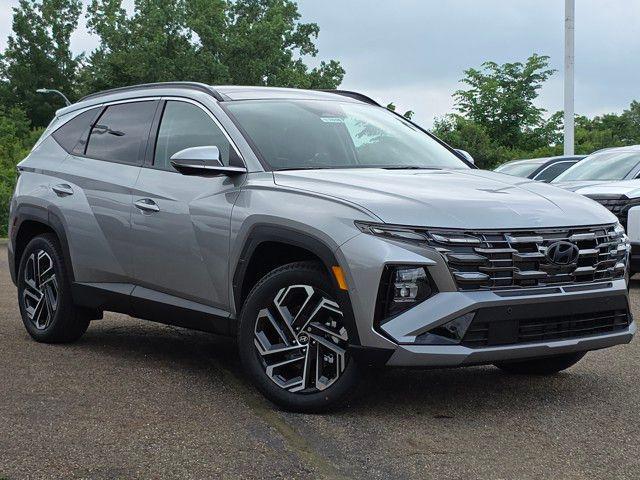 Photo of 2025 Shimmering Silver Hyundai TUCSON