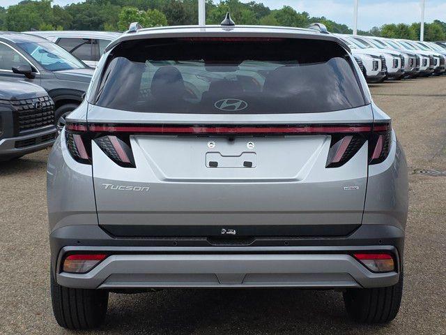 Photo of 2025 Shimmering Silver Hyundai TUCSON