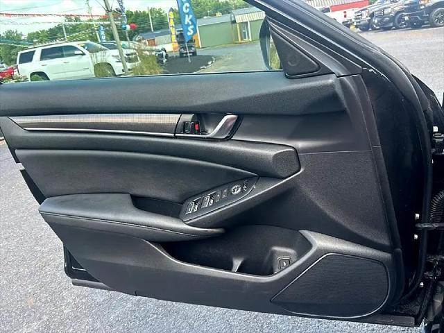 Photo of 2021 Crystal Black Pearl Honda Accord