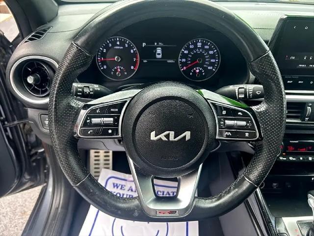 Photo of 2022 Gravity Grey Pearl Kia Forte