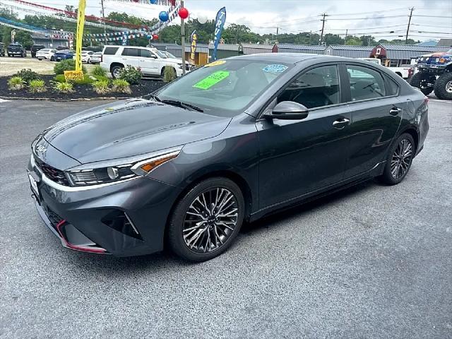 Photo of 2022 Gravity Grey Pearl Kia Forte