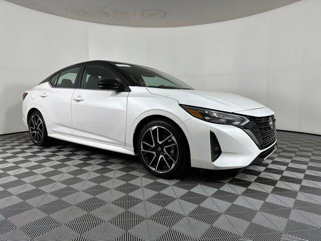 Photo of 2024 Aspen White Tricoat/Super Black Nissan Sentra