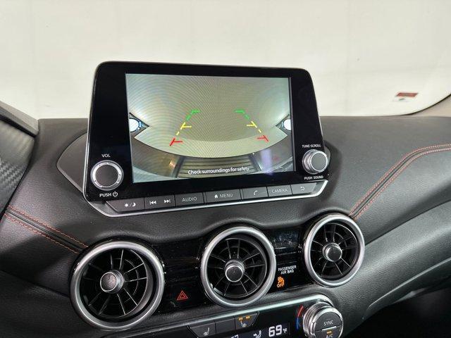 Photo of 2024 Aspen White Tricoat/Super Black Nissan Sentra