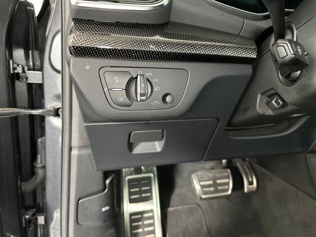 Photo of 2023 Daytona Gray Pearl Effect Audi SQ5