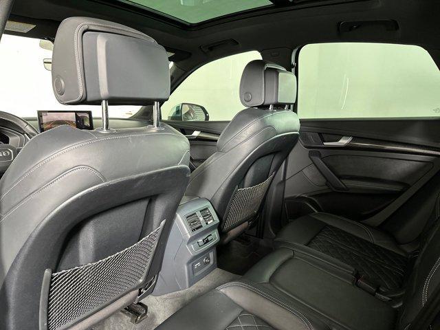 Photo of 2023 Daytona Gray Pearl Effect Audi SQ5
