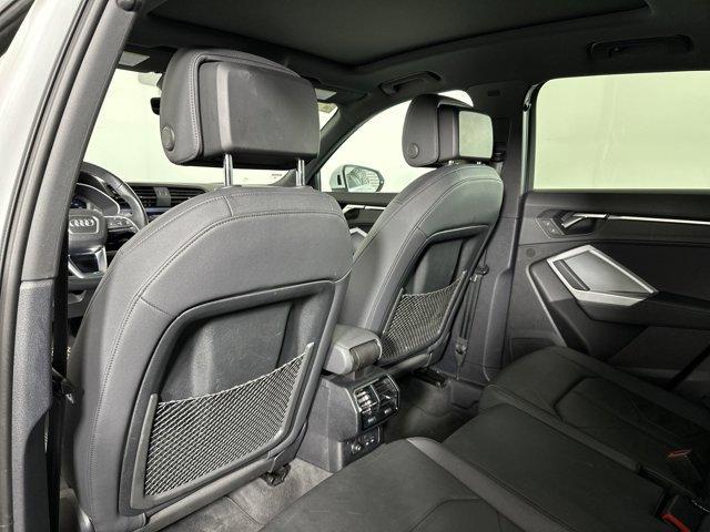 Photo of 2023 White Audi Q3