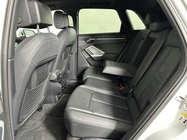 Photo of 2023 White Audi Q3