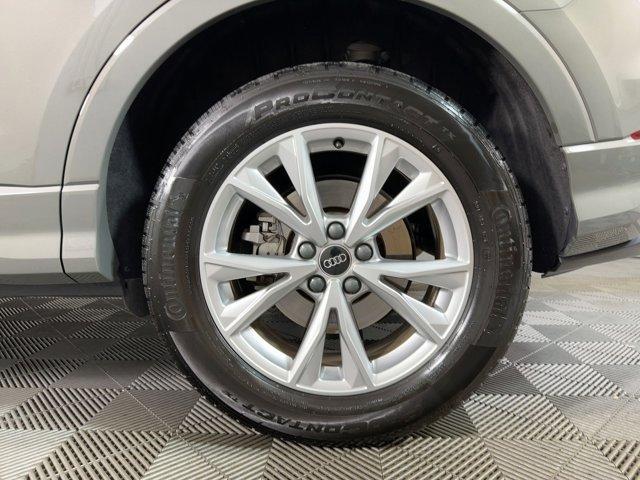 Photo of 2022 Chronos Gray Metallic Audi Q3