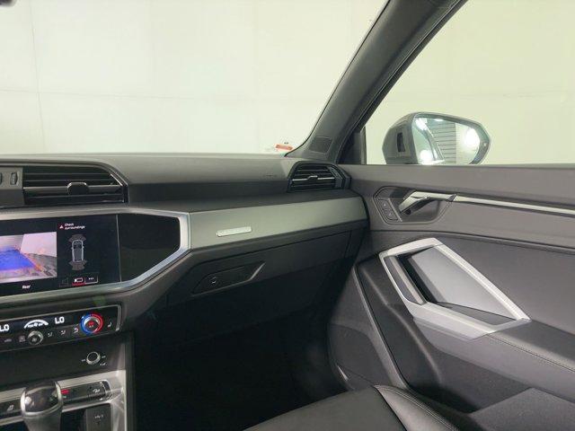 Photo of 2022 Chronos Gray Metallic Audi Q3