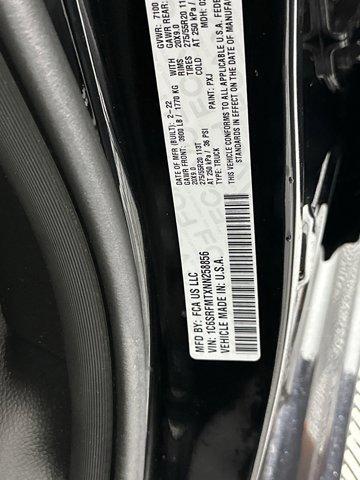 Photo of 2022 Diamond Black Crystal Pearlcoat RAM 1500