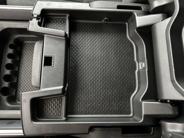 Photo of 2022 Diamond Black Crystal Pearlcoat RAM 1500