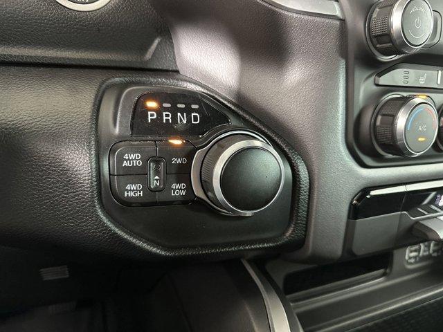 Photo of 2022 Diamond Black Crystal Pearlcoat RAM 1500