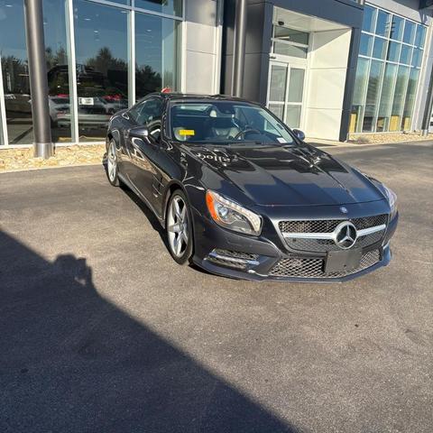 Photo of 2015 Black Mercedes-Benz SL-Class
