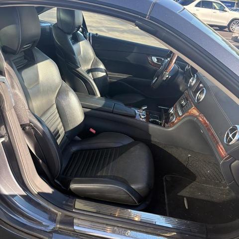 Photo of 2015 Black Mercedes-Benz SL-Class