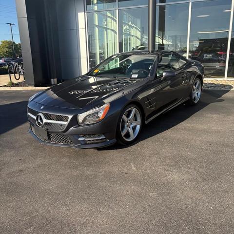 Photo of 2015 Black Mercedes-Benz SL-Class