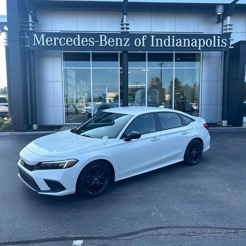 Photo of 2022 White Honda Civic