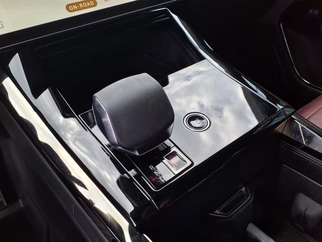 Photo of 2024 Eiger Grey Land Rover Range Rover Sport