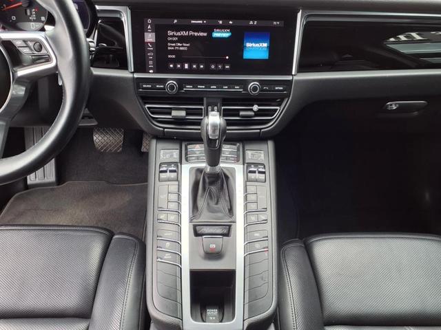 Photo of 2021 White Porsche Macan