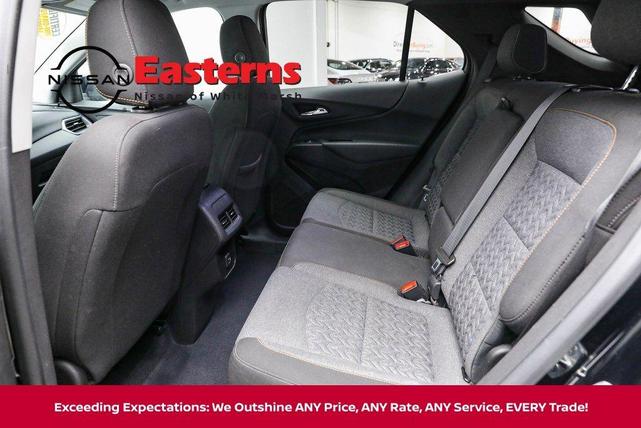 Photo of 2022 Mosaic Black Metallic Chevrolet Equinox