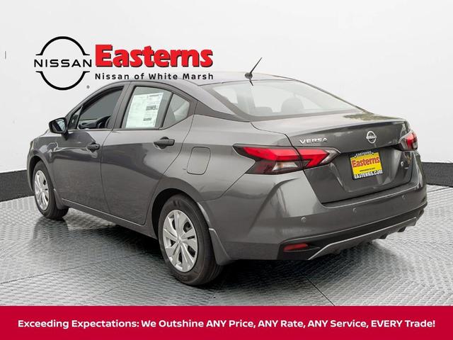 Photo of 2025 Gun Metallic Nissan Versa
