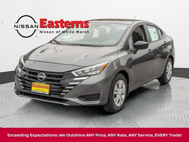 Photo of 2025 Gun Metallic Nissan Versa