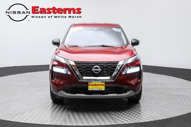 Photo of 2022 Scarlet Ember Tintcoat Nissan Rogue