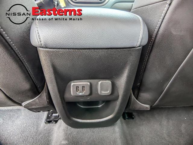 Photo of 2021 Summit White Chevrolet Colorado