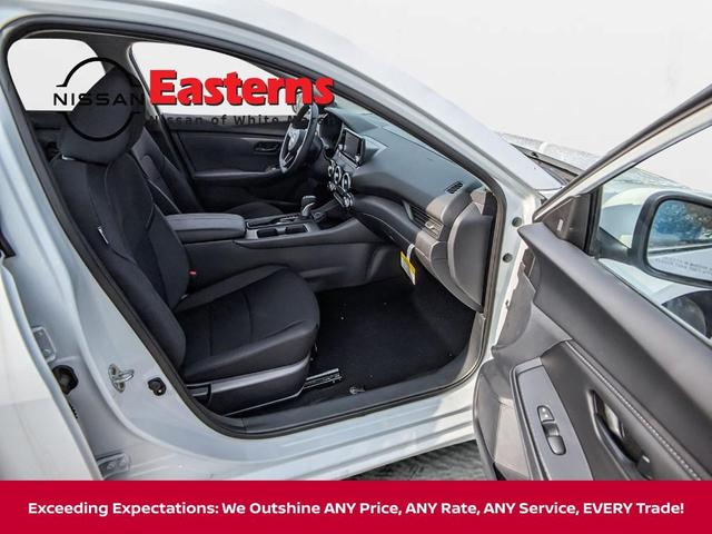 Photo of 2025 Cloud White Nissan Sentra