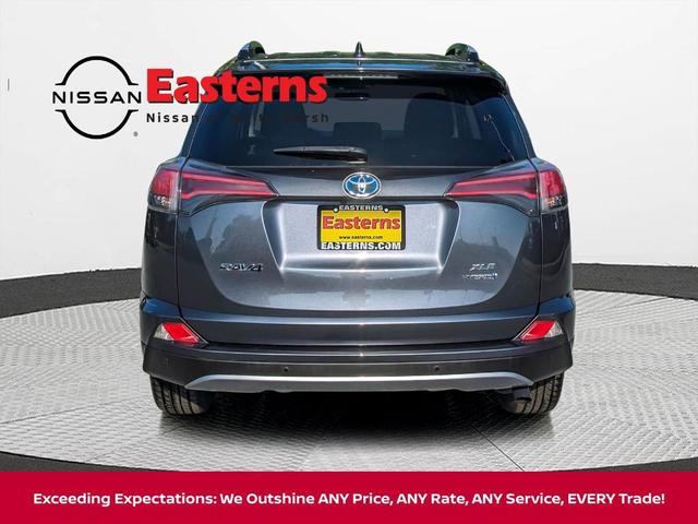 Photo of 2018 Gray Toyota RAV4 Hybrid
