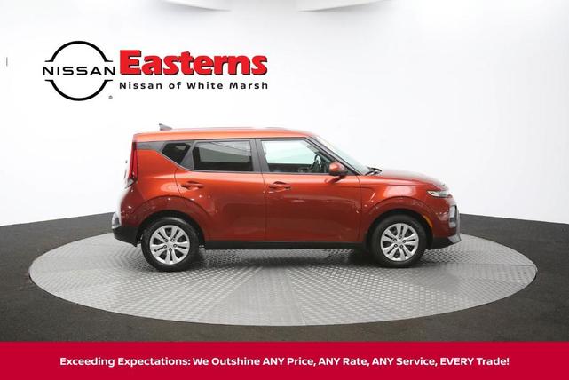 Photo of 2020 Mars Orange Kia Soul