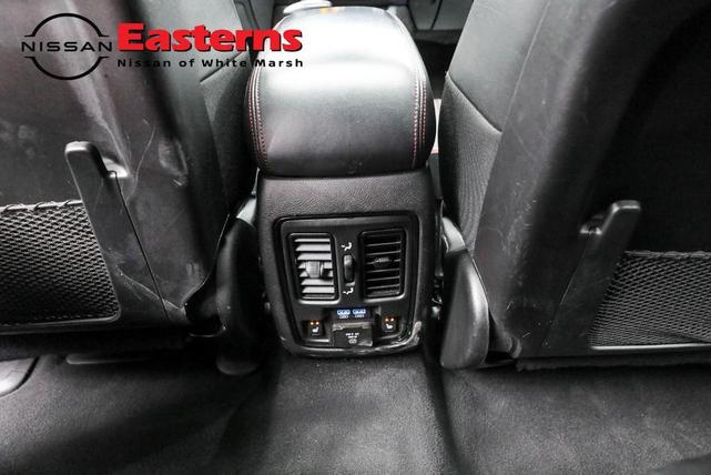 Photo of 2023 DB Black Crystal Clearcoat Dodge Durango