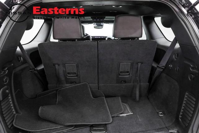 Photo of 2023 DB Black Crystal Clearcoat Dodge Durango