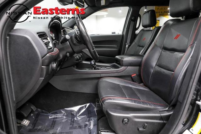 Photo of 2023 DB Black Crystal Clearcoat Dodge Durango