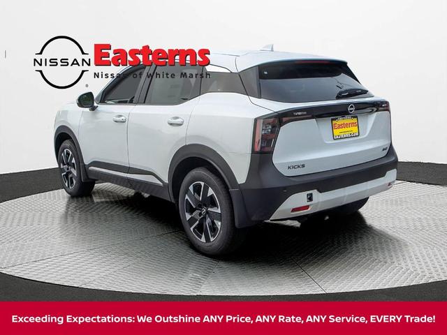 Photo of 2025 Aspen White Tri Nissan Kicks