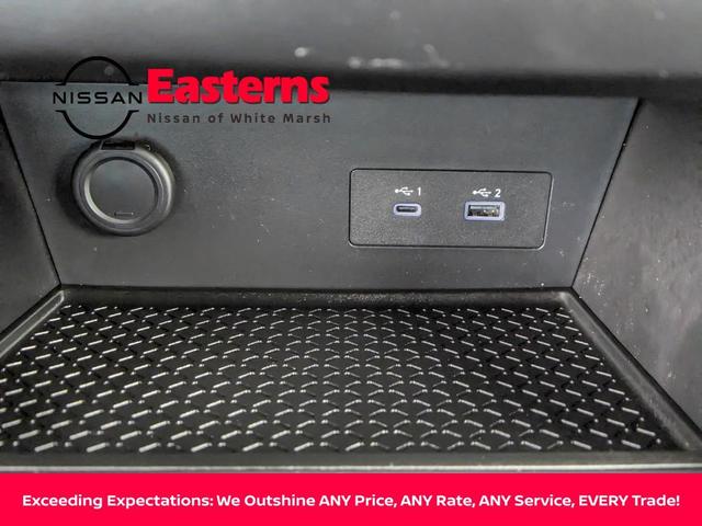 Photo of 2024 Black Nissan Pathfinder