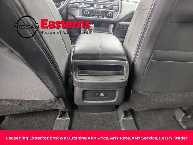Photo of 2024 Black Nissan Pathfinder