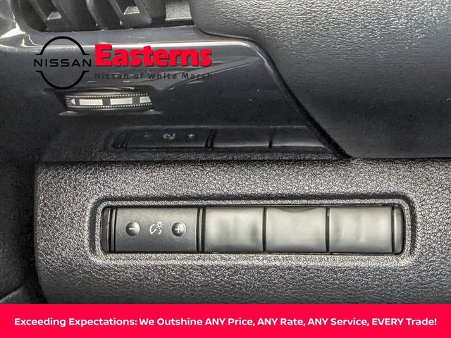 Photo of 2024 Black Nissan Pathfinder